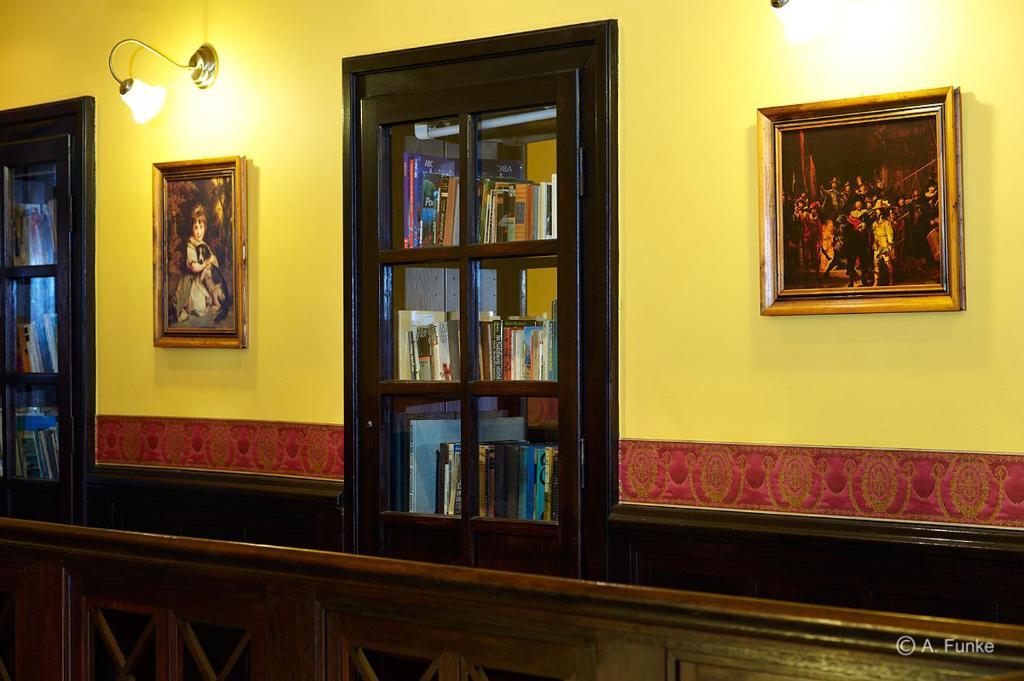 Hotel Lovecky Zamecek Orion Liberec Extérieur photo