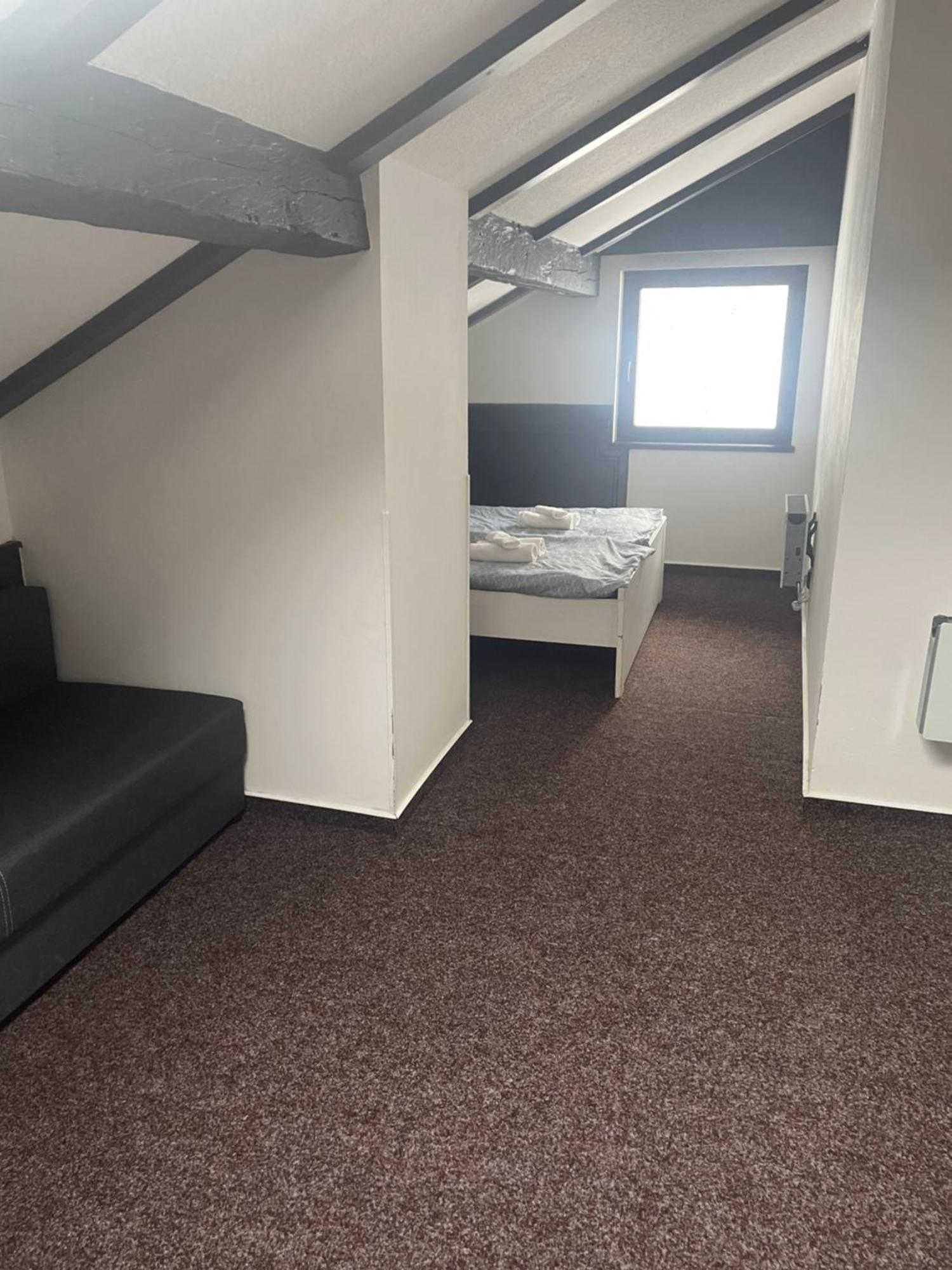 Hotel Lovecky Zamecek Orion Liberec Extérieur photo