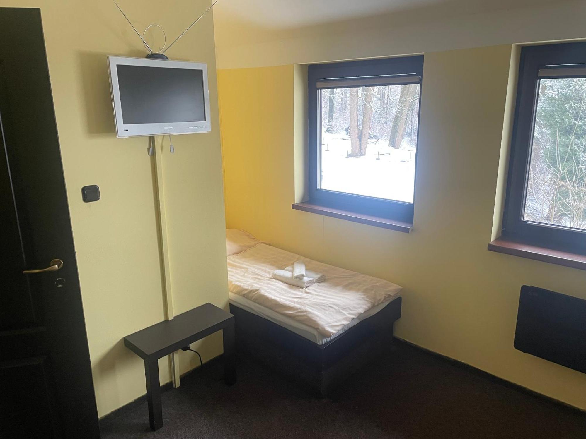 Hotel Lovecky Zamecek Orion Liberec Extérieur photo