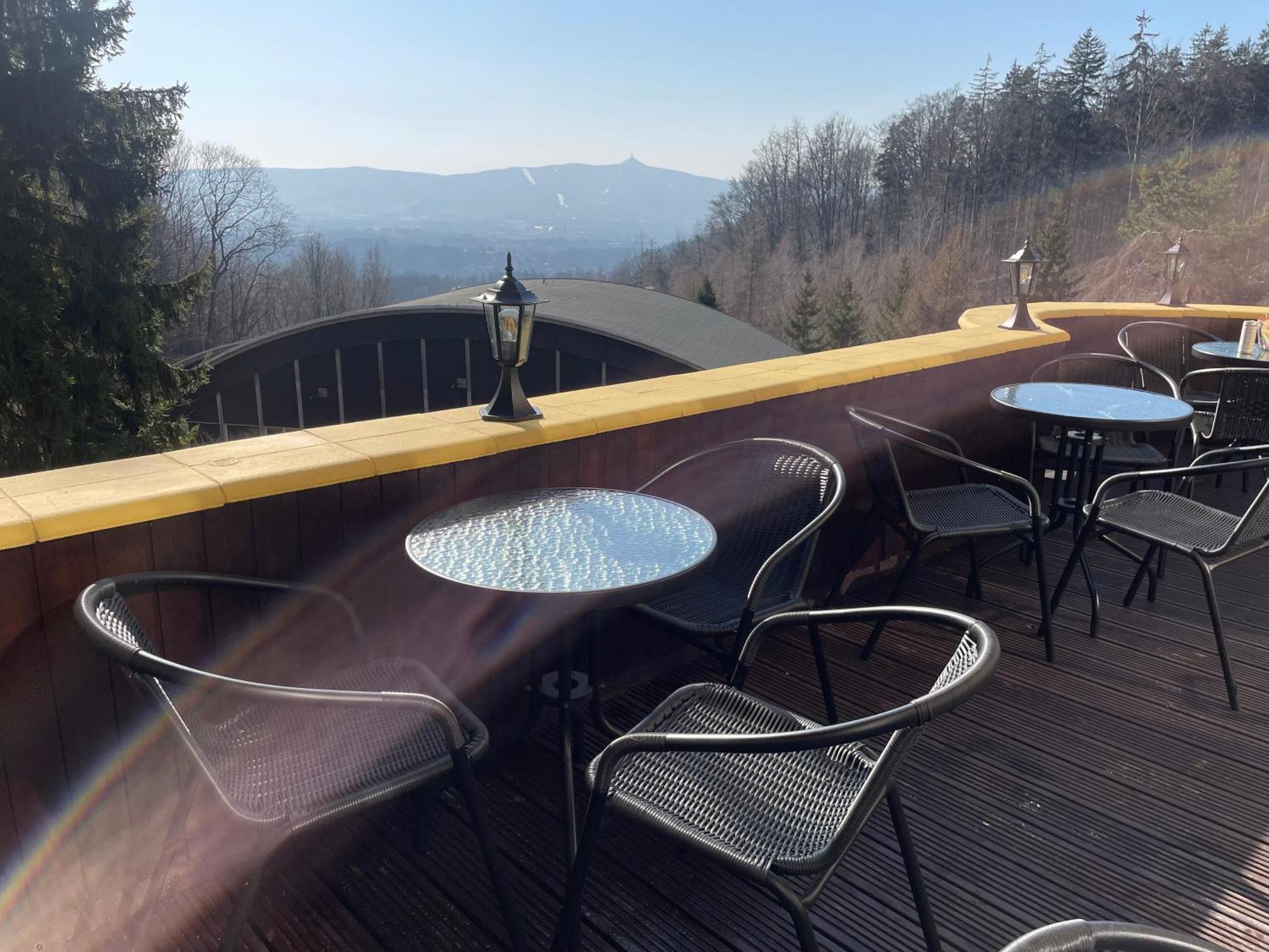 Hotel Lovecky Zamecek Orion Liberec Extérieur photo