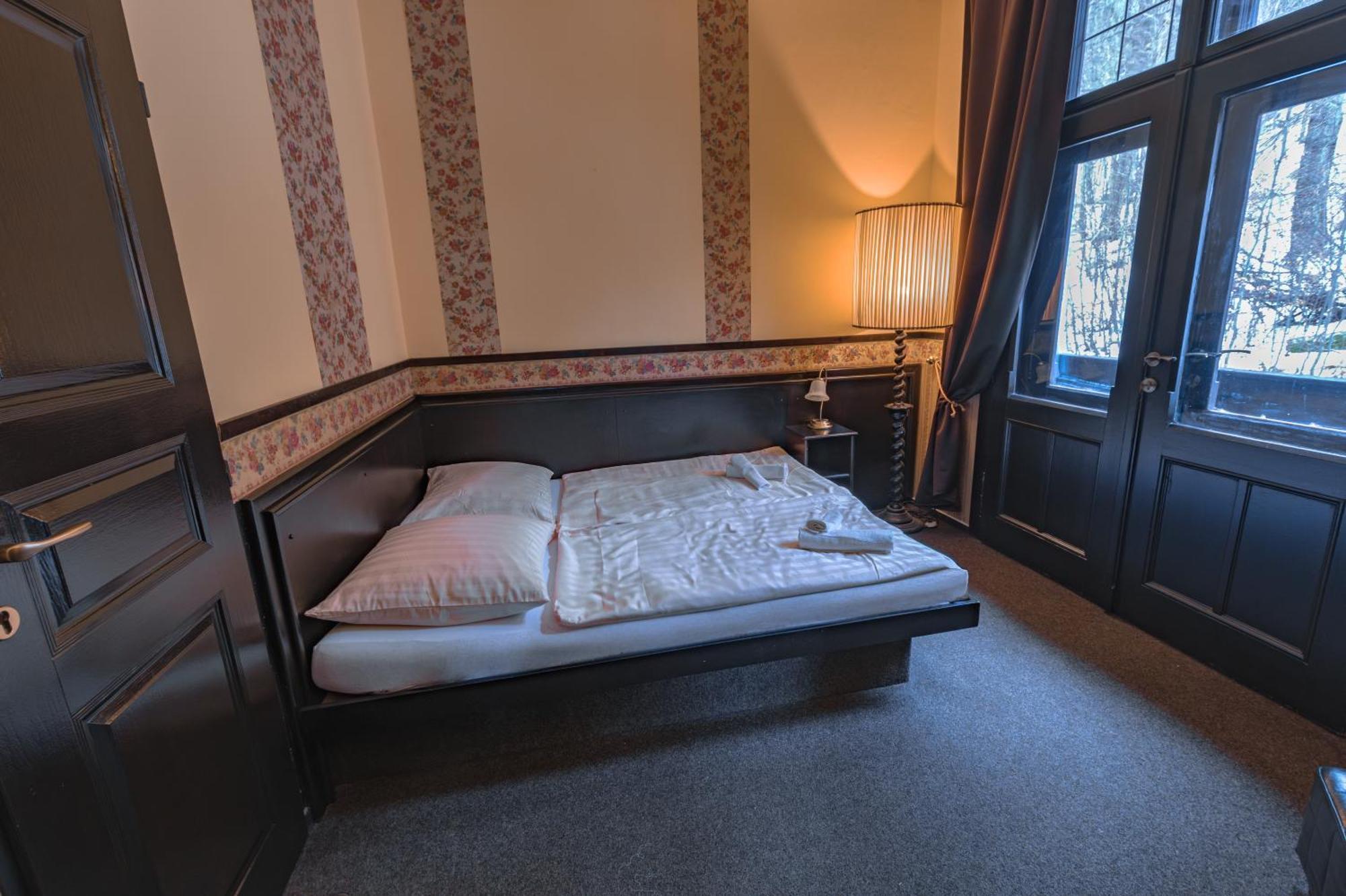 Hotel Lovecky Zamecek Orion Liberec Extérieur photo