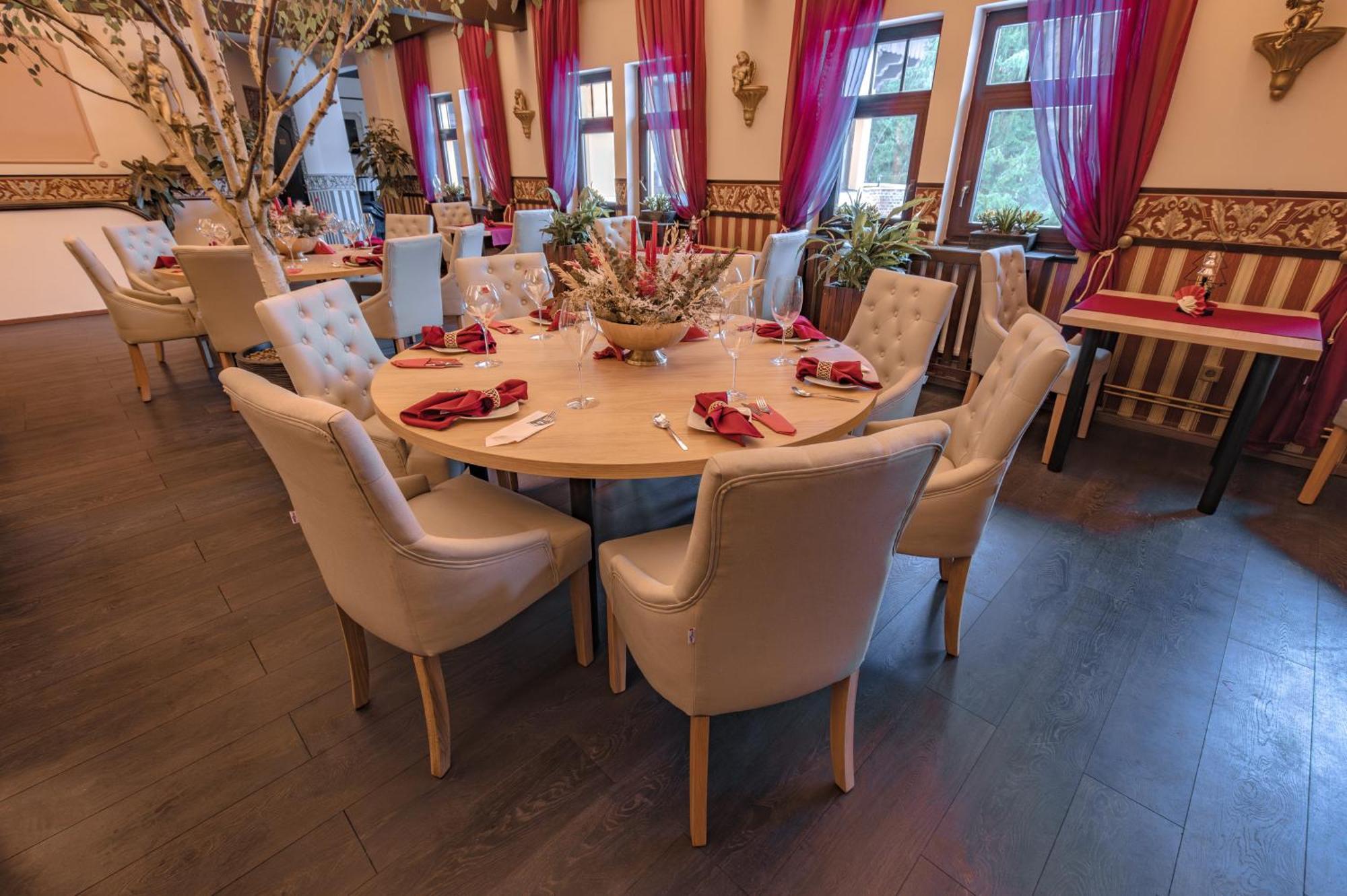 Hotel Lovecky Zamecek Orion Liberec Extérieur photo